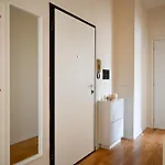 Apartment 2 - Modern Heaven Flat