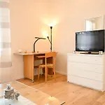 Apartment 2 - Modern Heaven Flat *