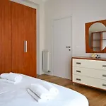 Apartment 2 - Modern Heaven Flat *